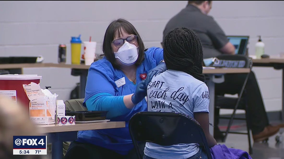 North Texas school districts push to vaccinate students before end of the year